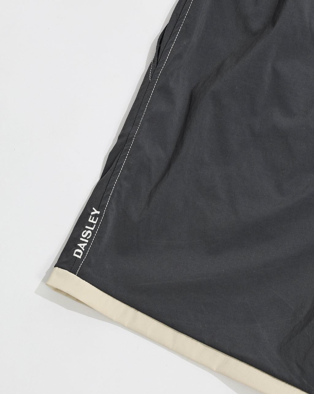 18" Everyday Short Charcoal Blue
