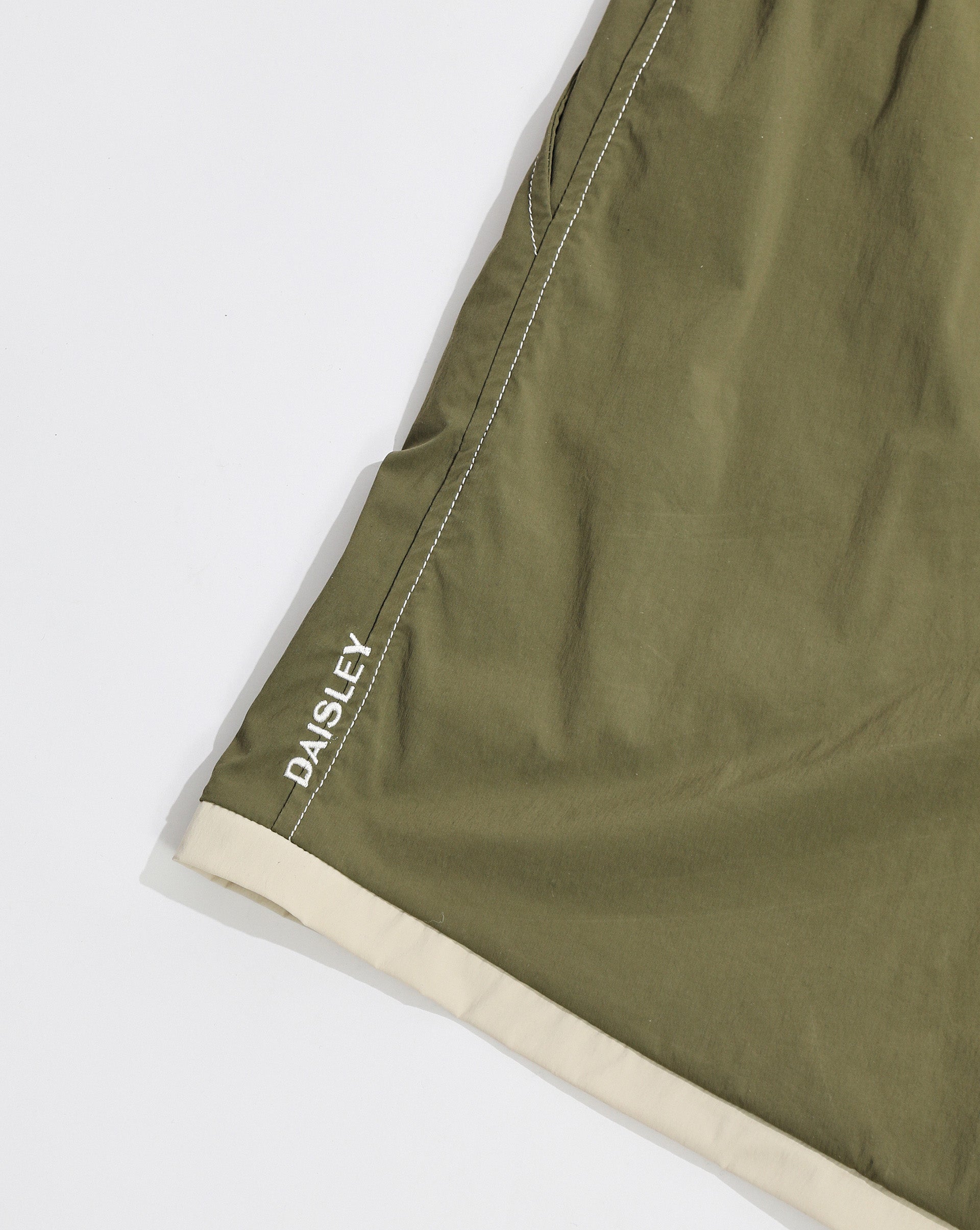 18" Everyday Short Olive Green